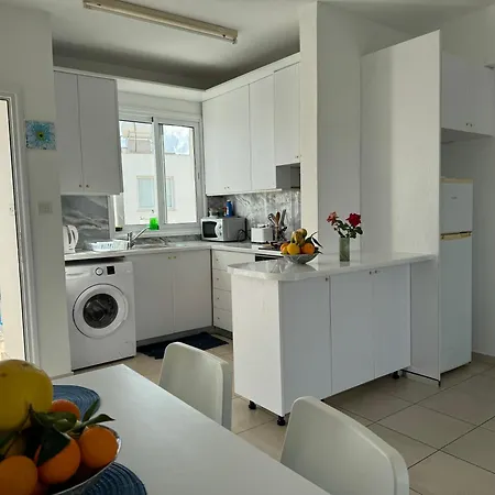 Blue Lagoon Centre Appartement Latchi